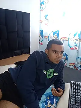 Carlandelli1 Live XXX-Chat