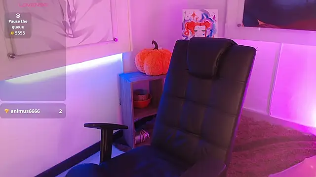 mere_in_redd XXX чат на живо