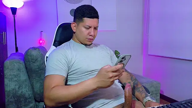 _robertobaggioo Chat XXX live