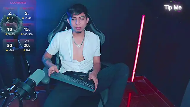 ALPHA_LATINO Chat XXX in diretta