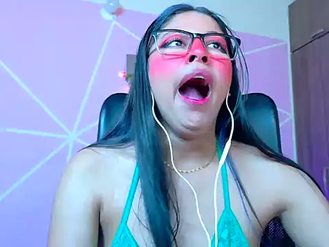Živý XXX chat _ALLYSON18_