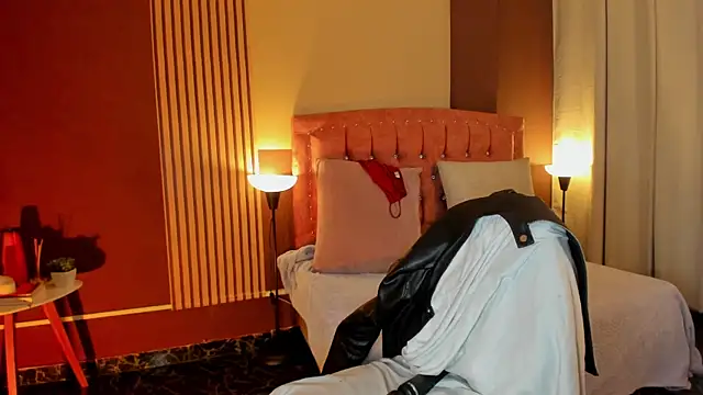 צ'אט XXX בשידור חי של sensual_fer