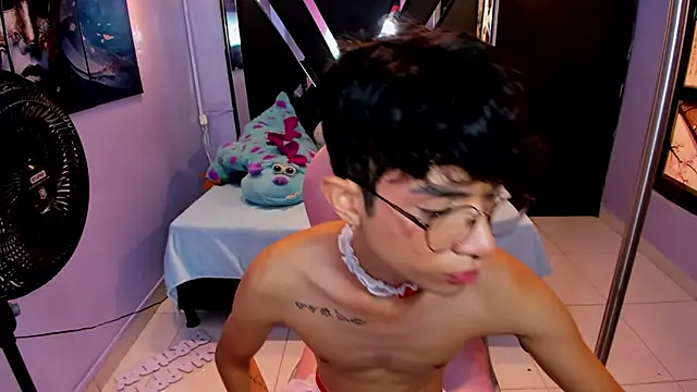 LiamHeatx 라이브 XXX 채팅