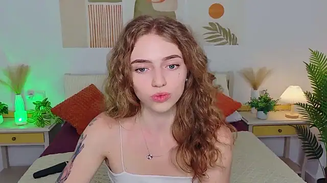 TayloryStar's Live XXX Chat