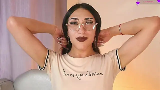 Chat +18 de Velvet_Raze ao vivo