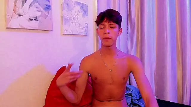 Ethan_qop Adlı Modelin Canlı XXX Sohbeti