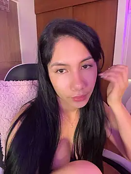 ArianaReynoldss élő XXX-chatje
