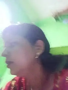 Joohi_Chawla143's Live XXX Chat