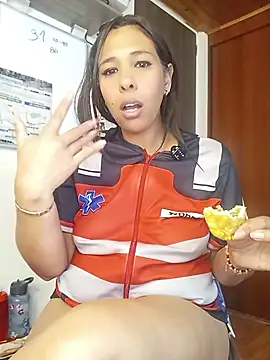 Chat XXX ao vivo de Ivon_C