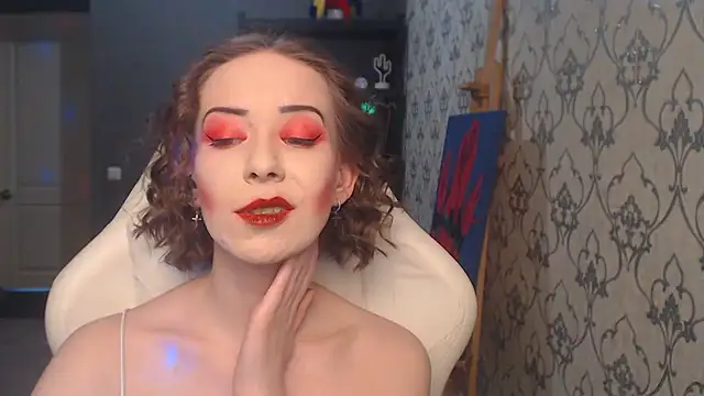 FascinatingEyess XXX чат на живо