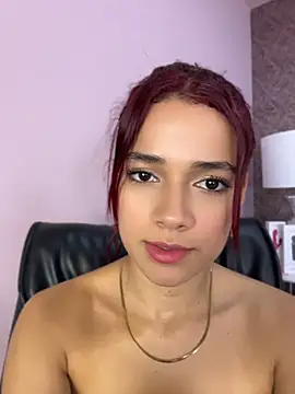 amber_sparkle Adlı Modelin Canlı XXX Sohbeti