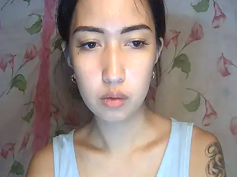 צ'אט XXX בשידור חי של XXnaughty_08XX