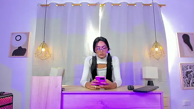 Chat XXX ao vivo de ApsaraVictoria