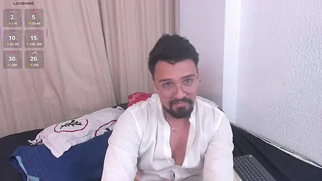 Czat XXX na żywo – max_ed