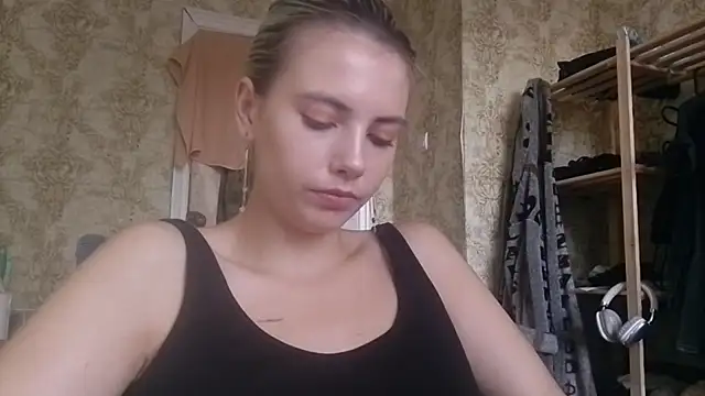 Helen18glo 现场XXX聊天