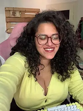 Curvydesifromgermany – Live XXX-chat