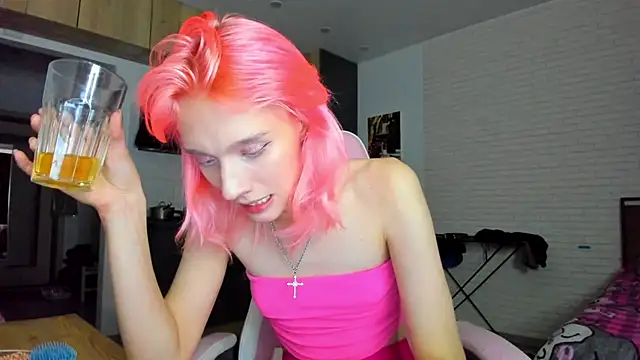 XXX chat uživo modela _Alice_Kitty