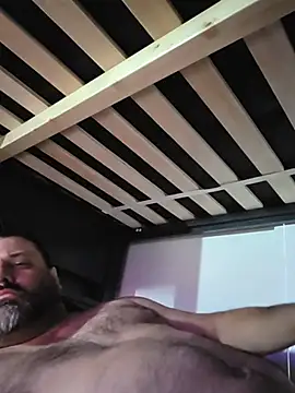 Roddog18 Show in webcam