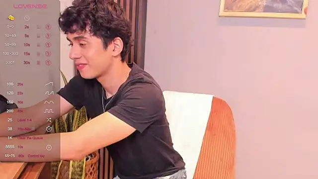 Chat XXX ao vivo de Milan_saint