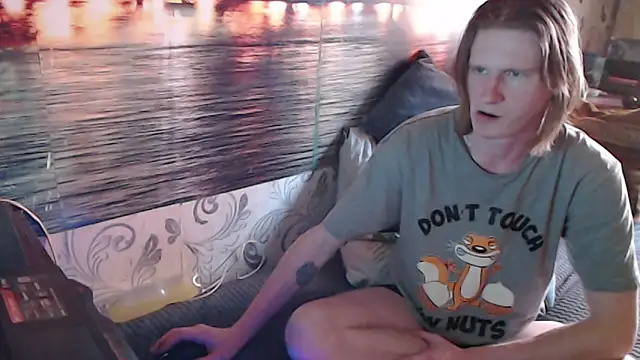 ArchiZuki69's Live XXX Chat