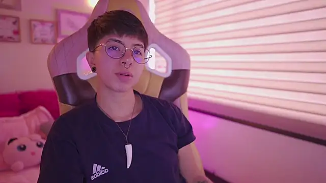 tommy_blue Chat XXX live