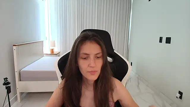 upssnowy Adlı Modelin Canlı XXX Sohbeti
