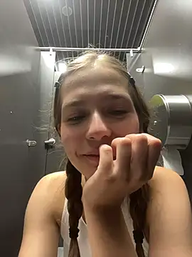 XXX chat uživo modela MilliWish