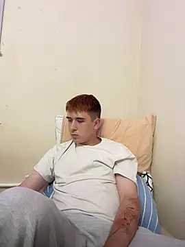 XXX chat uživo modela Thomas_Greene