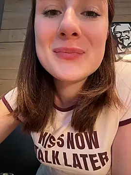 Онлайн чат XXX Dina_Tease