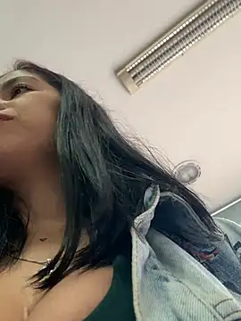Nathaly_12's Live XXX Chat