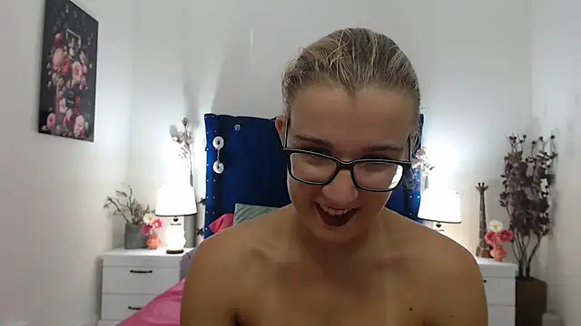 Yennyloves' Live XXX Chat