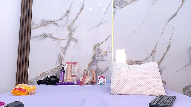 KarlaSmith__'s Live XXX Chat
