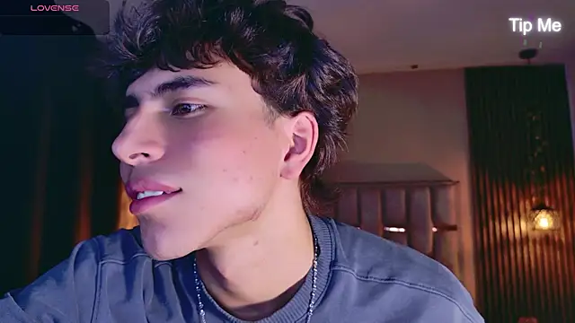 Michaell_Peters live XXX chat