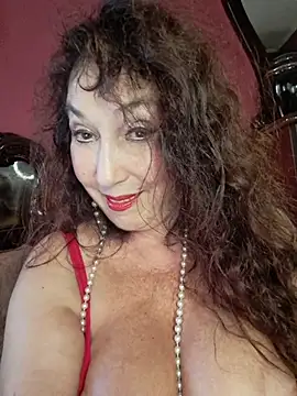 XXX chat uživo modela GypsyEsmeralda