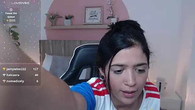 lucia_henao_ Chat XXX in diretta