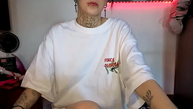 BlueVelvetBat 라이브 XXX 채팅