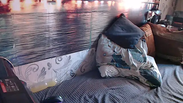 ArchiZuki69's Live XXX Chat