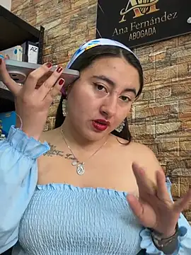 Chat +18 de _Sarah-Office1 ao vivo