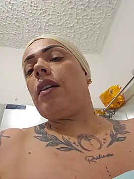 צ'אט XXX בשידור חי של natalygolden69