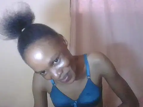 Sweetpetite254 – Live XXX-chat