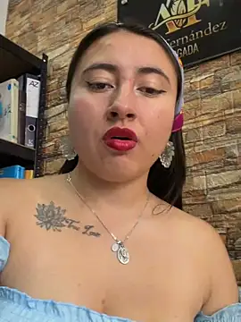 _Sarah-Office1 live XXX chat