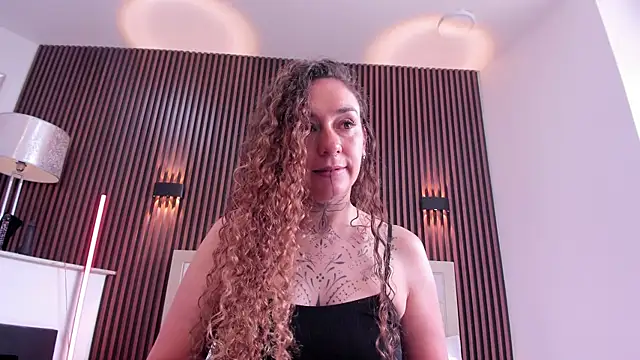 Laguertha___'s Live XXX Chat