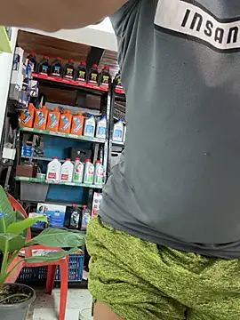 Paul22cm-'s Live XXX Chat