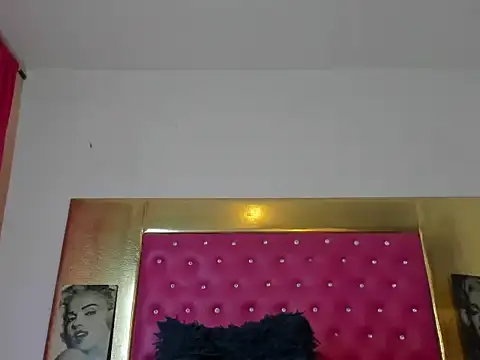 Vicky_doll333: онлайн-секс-чат