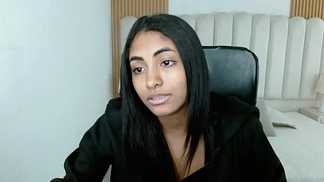 shaneelle élő XXX-chatje