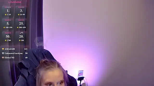 Chat +18 de KatiKate ao vivo