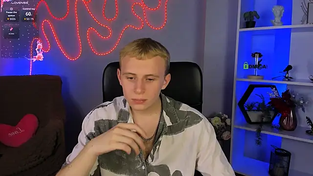 rafael_bien élő XXX-chatje