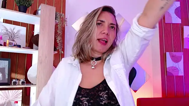 milfsecret69 Adlı Modelin Canlı XXX Sohbeti