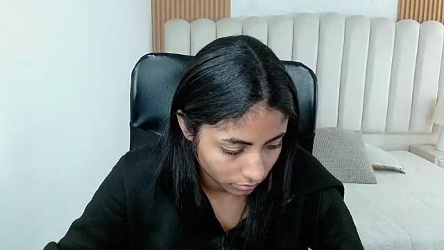 shaneelle 现场XXX聊天