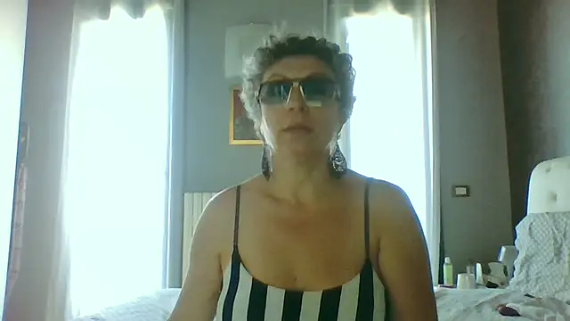 Monella_'s Live XXX Chat